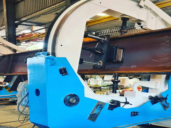 ��ҵ���ӻ�е��