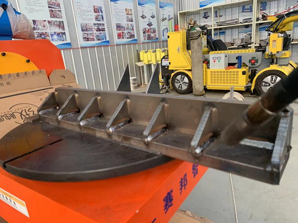 ��ת���ӱ�λ���Ľṹ����������