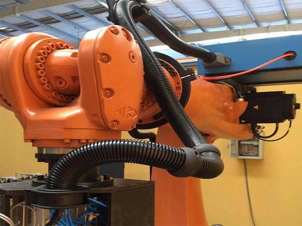 ���ӻ�е�˵ĵ绡��������ʲô���ã���������������