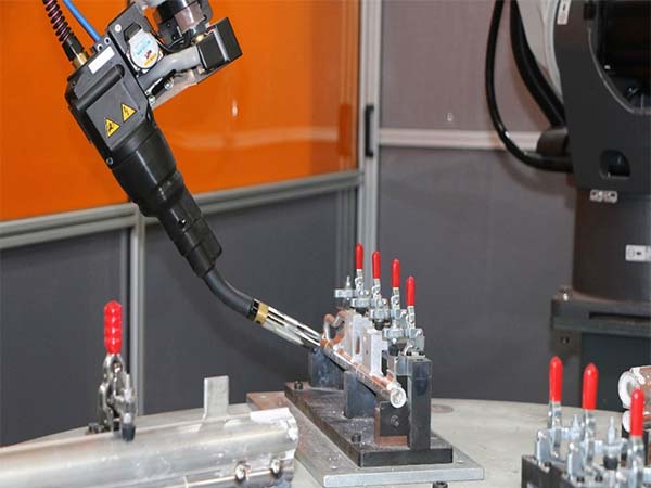 �Զ�����װ��ʵ���Զ���˿����