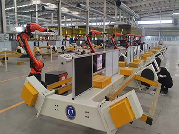 ���ӱ�λ�����ҵķǱ궨������