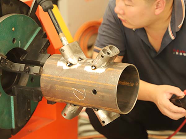 ��е�˺���װ����̵���������