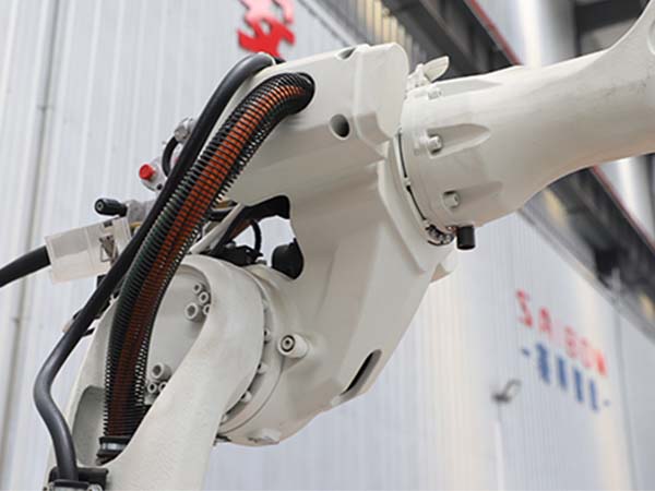 ���Ӳ����Լ��⺸�ӻ�е�˺���������Ӱ��