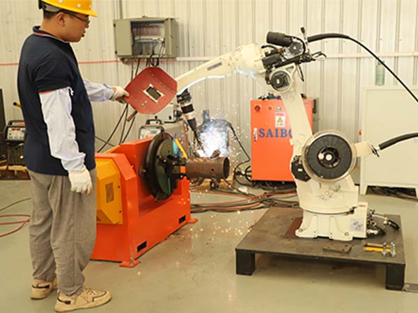 �Զ�����װ���������������������Σ����������������