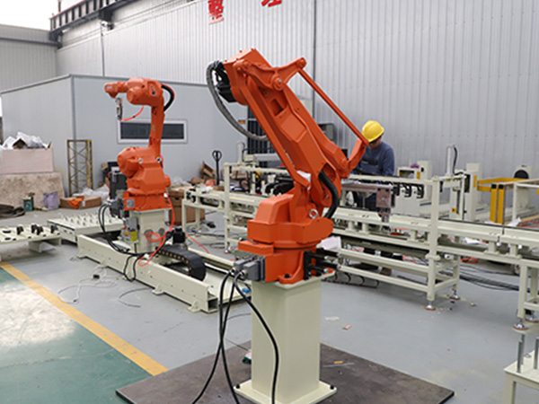 工业焊接机械人具备多种优势 工业焊接机械人具备多种优势