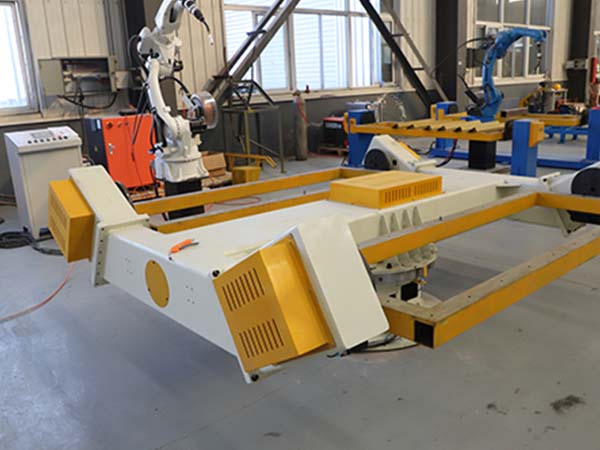 全自动焊接机械人解决企业招工难题 全自动焊接机械人解决企业招工难题